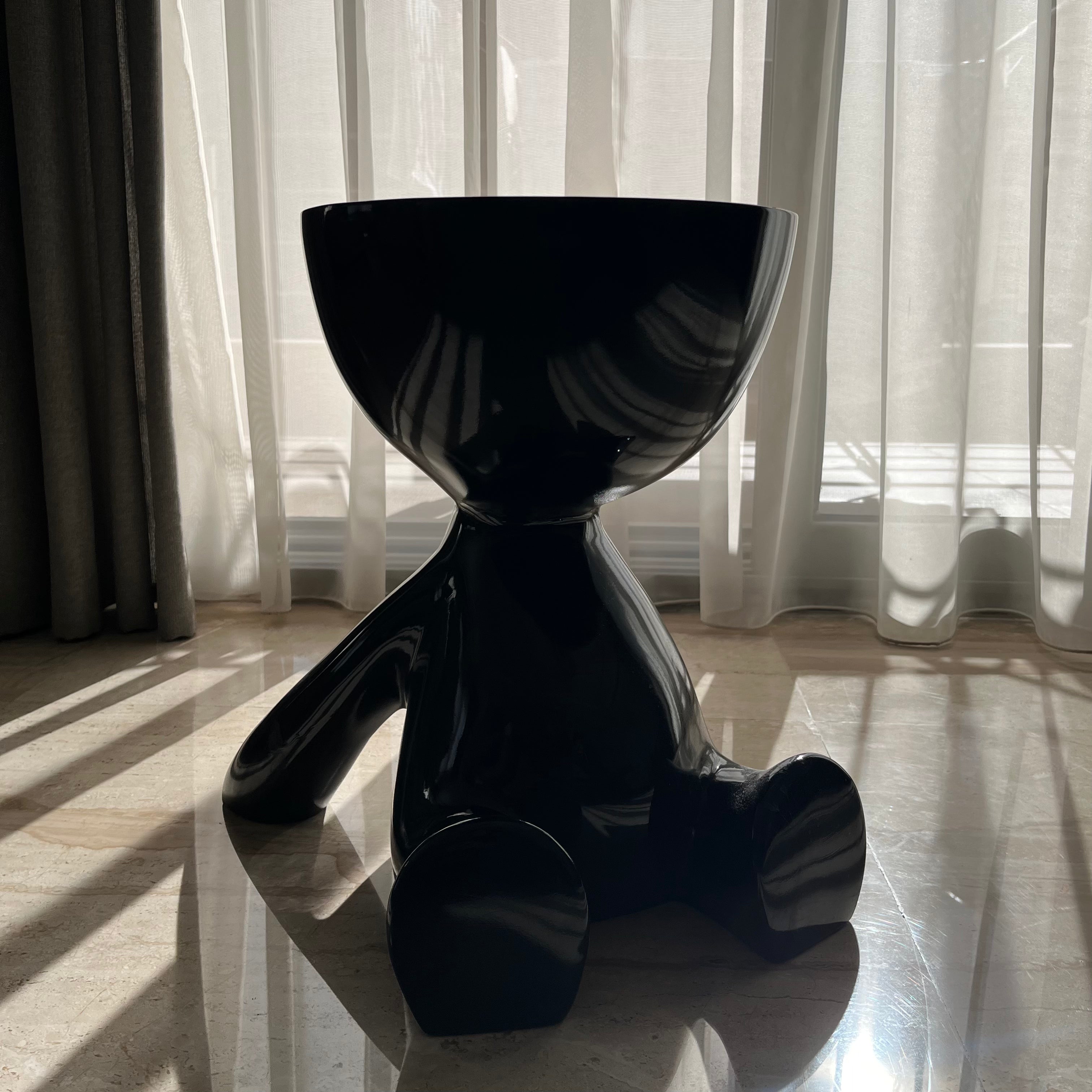 Noir half head side table - Figi Home