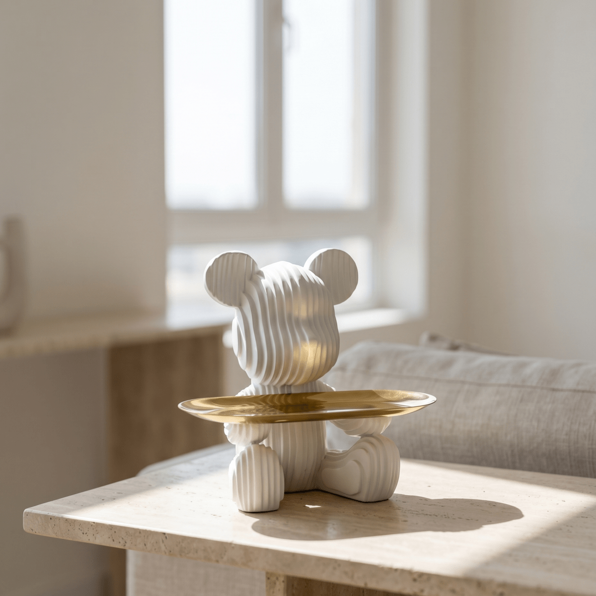 Carry That Sculpture - Figi Home