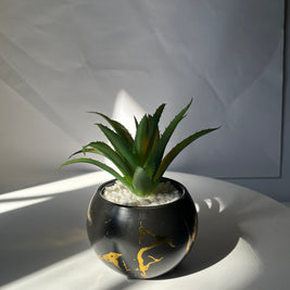 Marlo Sphere Planter