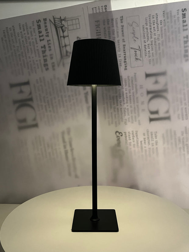 LUMO Minimalist Metal Lamp