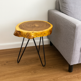 Veyra Timberstand – Rustic Live Edge Wood Side Table with Metal Hairpin Legs