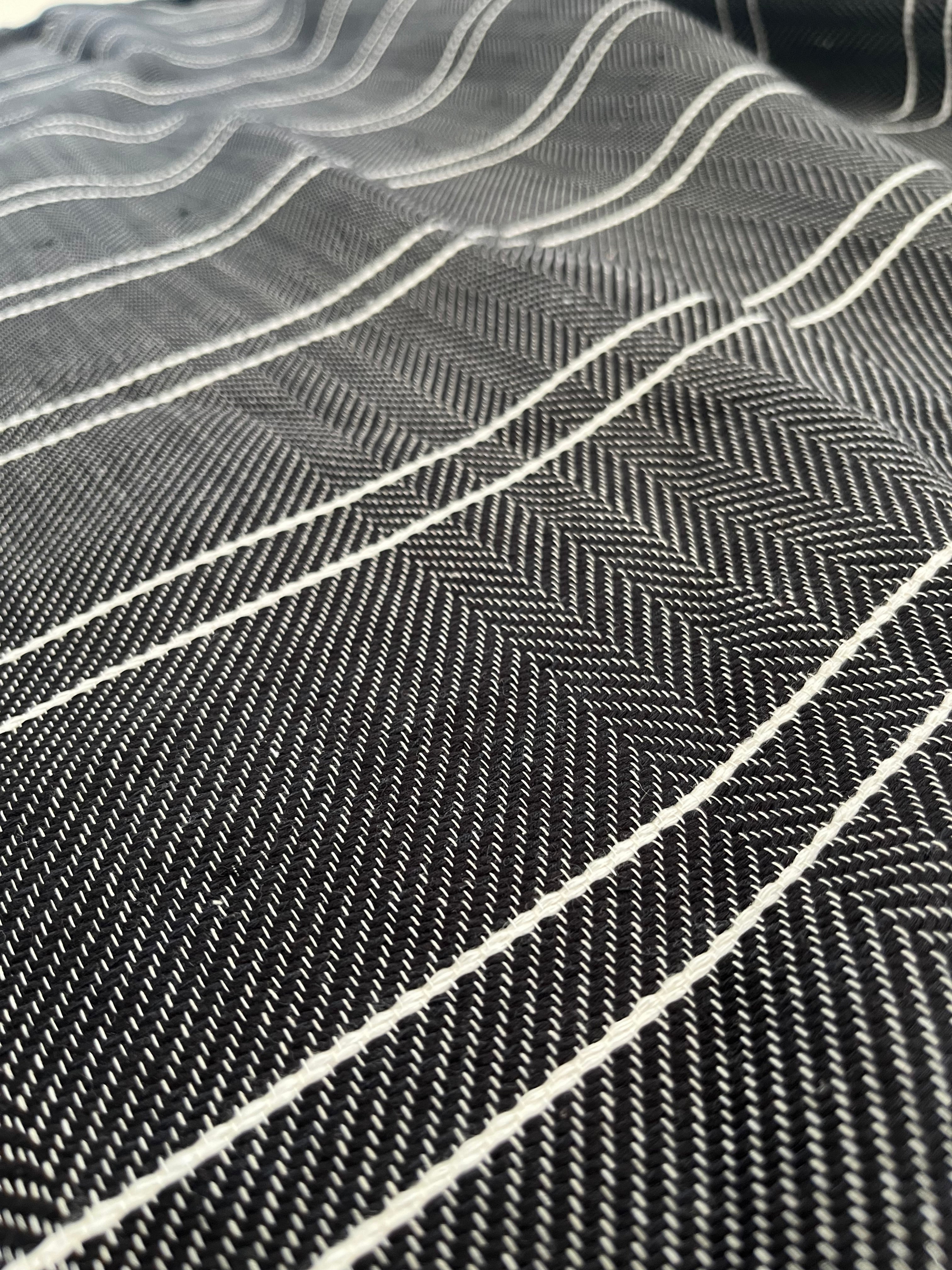 Seren Black Linen-Cotton Throw
