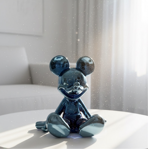 Sitting mouse figure