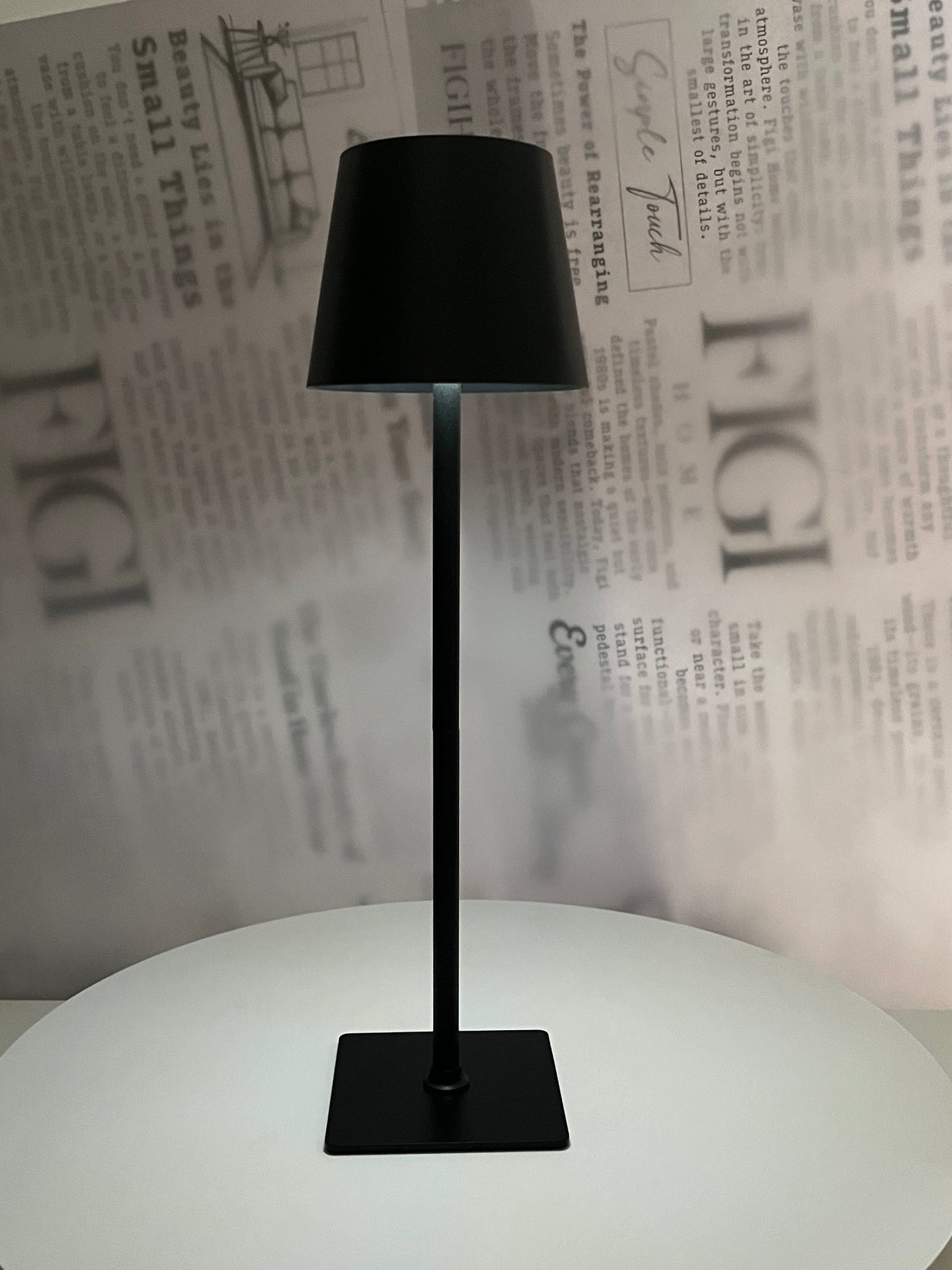 LUMO Minimalist Metal Lamp