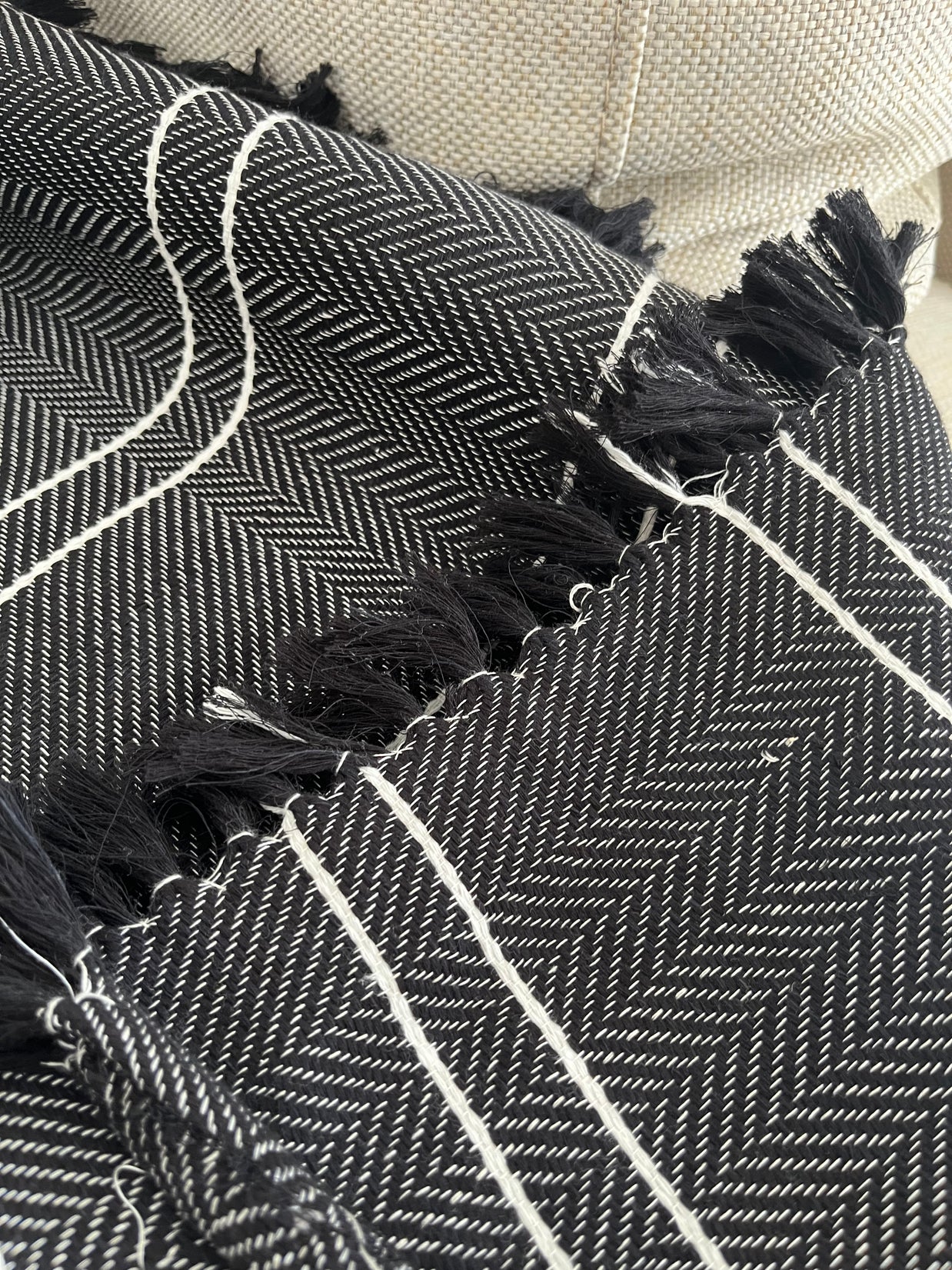 Seren Black Linen-Cotton Throw