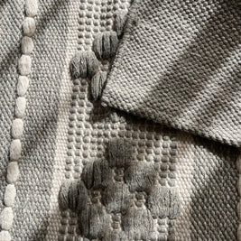 Kilim Cotton Runner – Soft Grey Textured