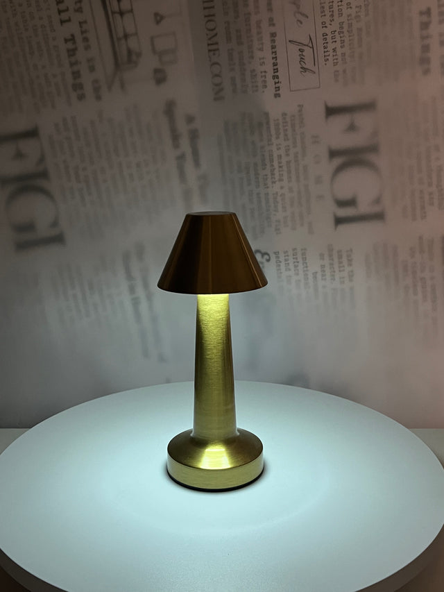 AURA Brass Wall Lamp