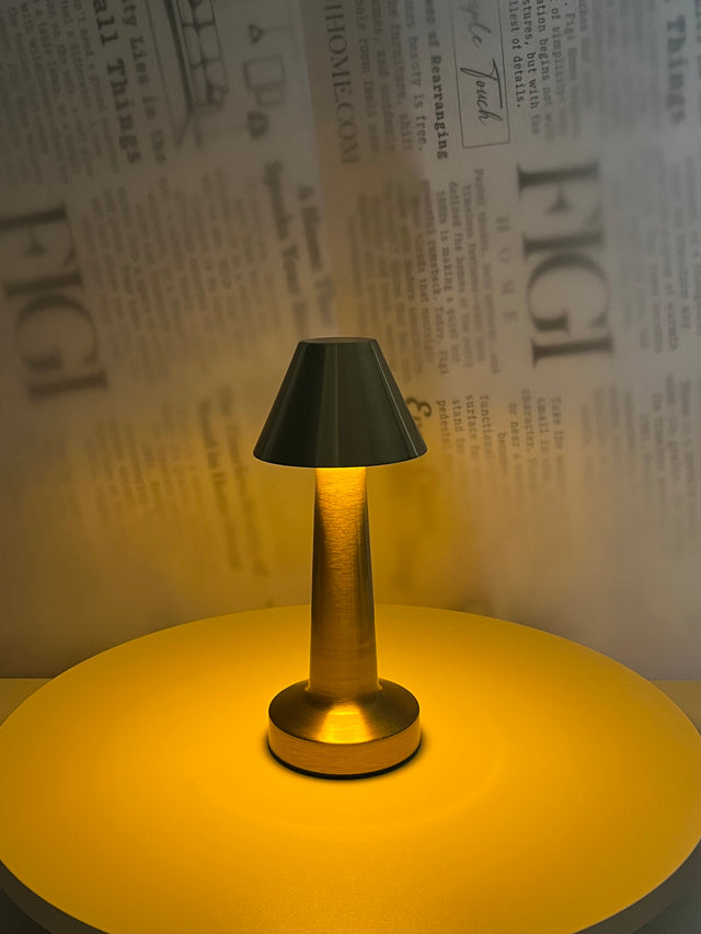 AURA Brass Wall Lamp