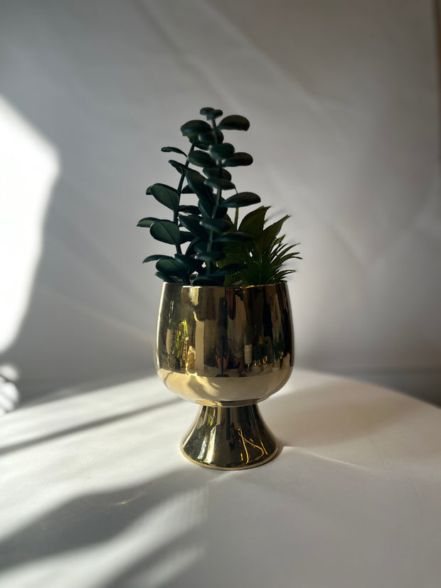 Eros Pedestal Planter