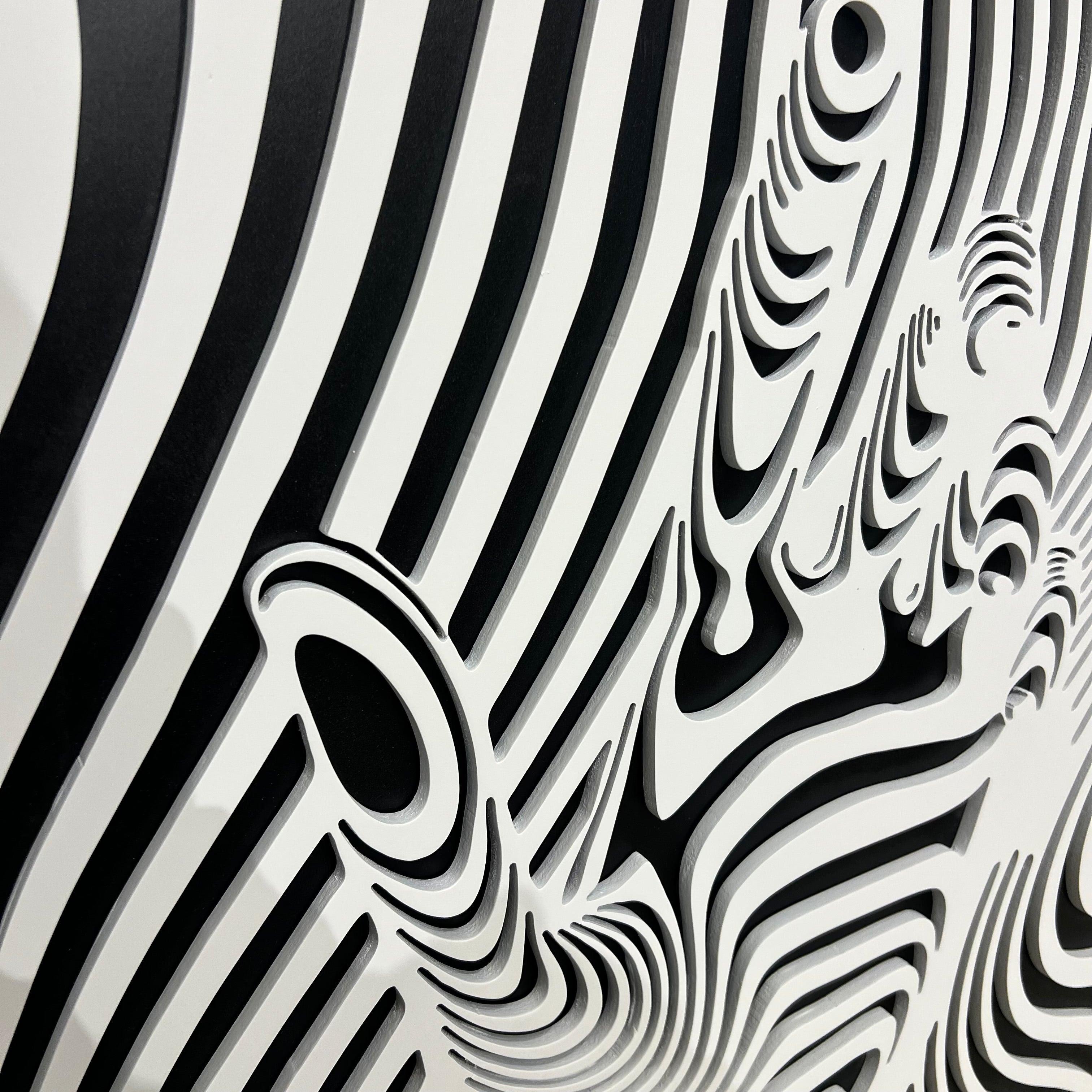 Monochrome Pulse