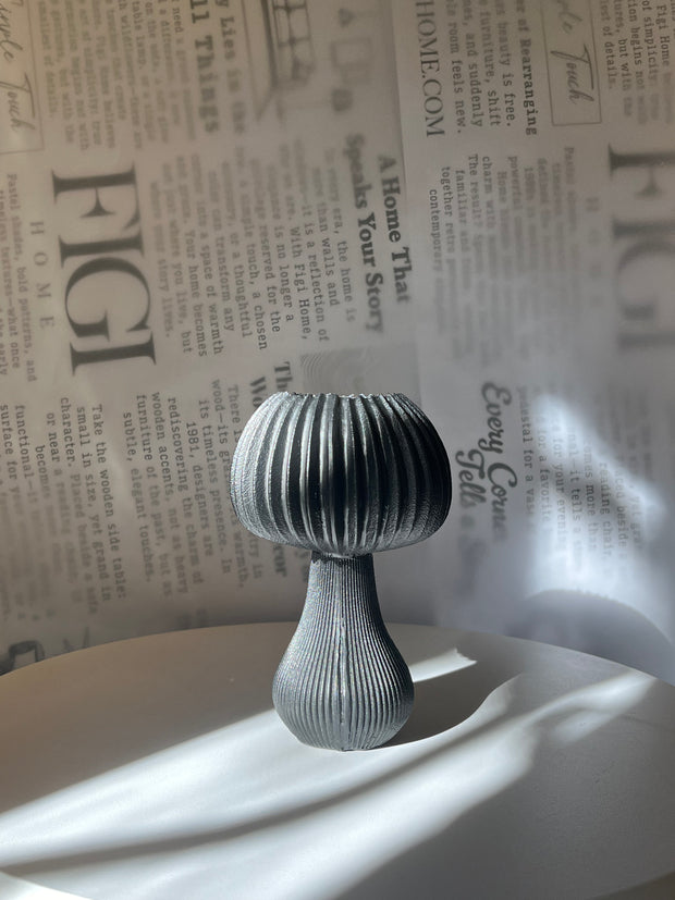 Ribbed Mushroom vase