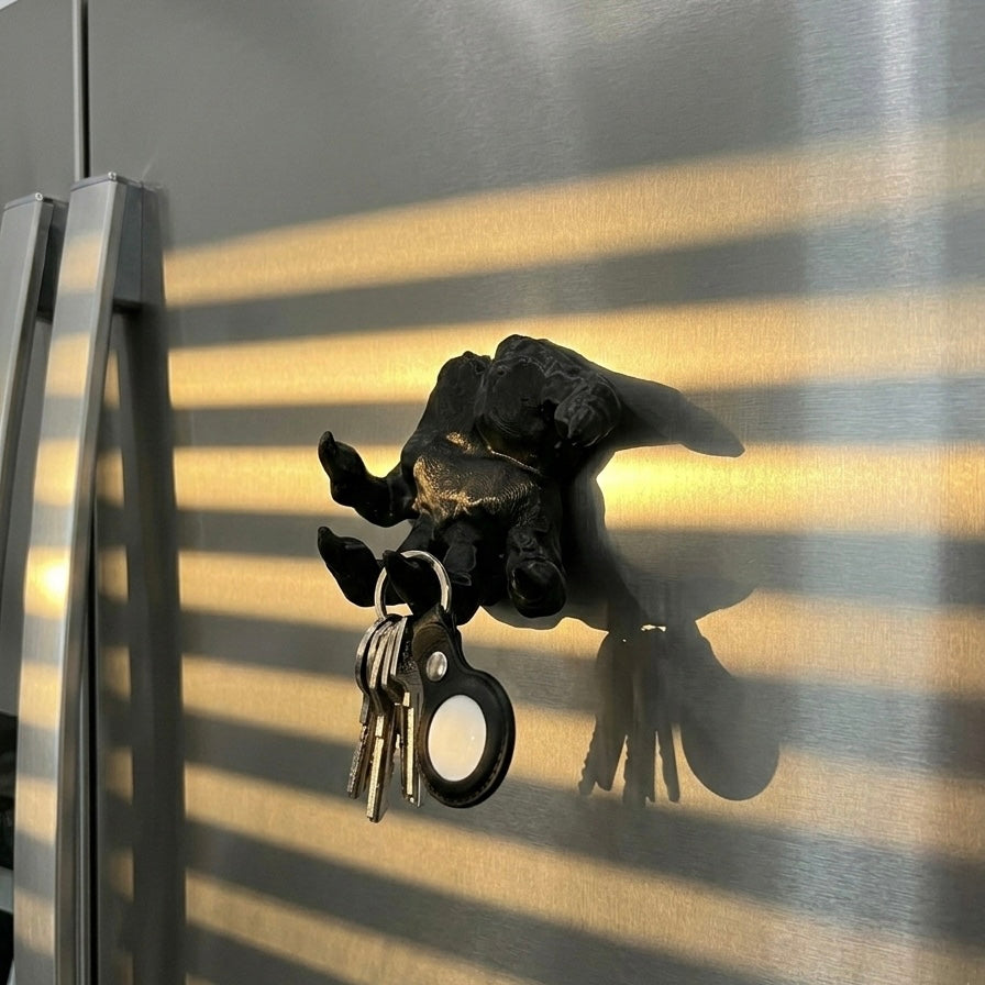 Creeping Hand Magnetic Holder